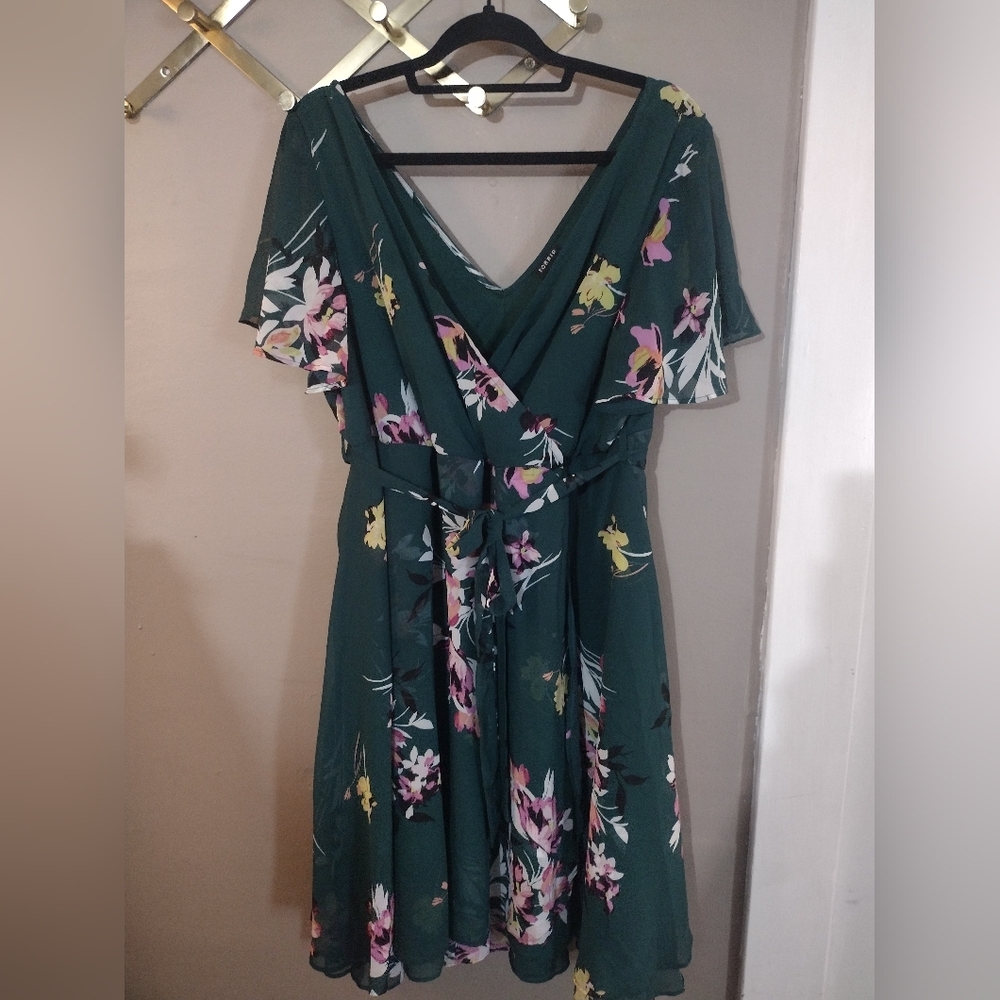 Torrid Green Floral Midi Faux Wrap Dress - Picture 3 of 5
